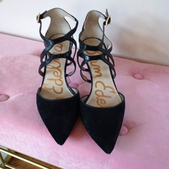 Sam Edelman Shoes - Sam Edelman closed toe black leather strappy pumps size 7.5